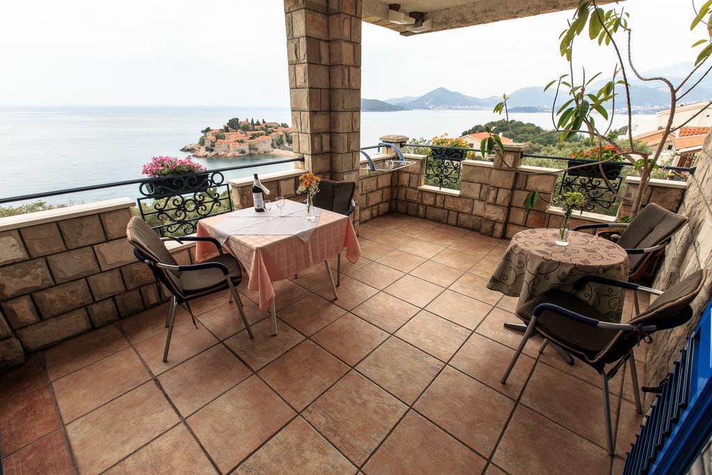 Apartments And Rooms Drago Sveti Stefan Kültér fotó
