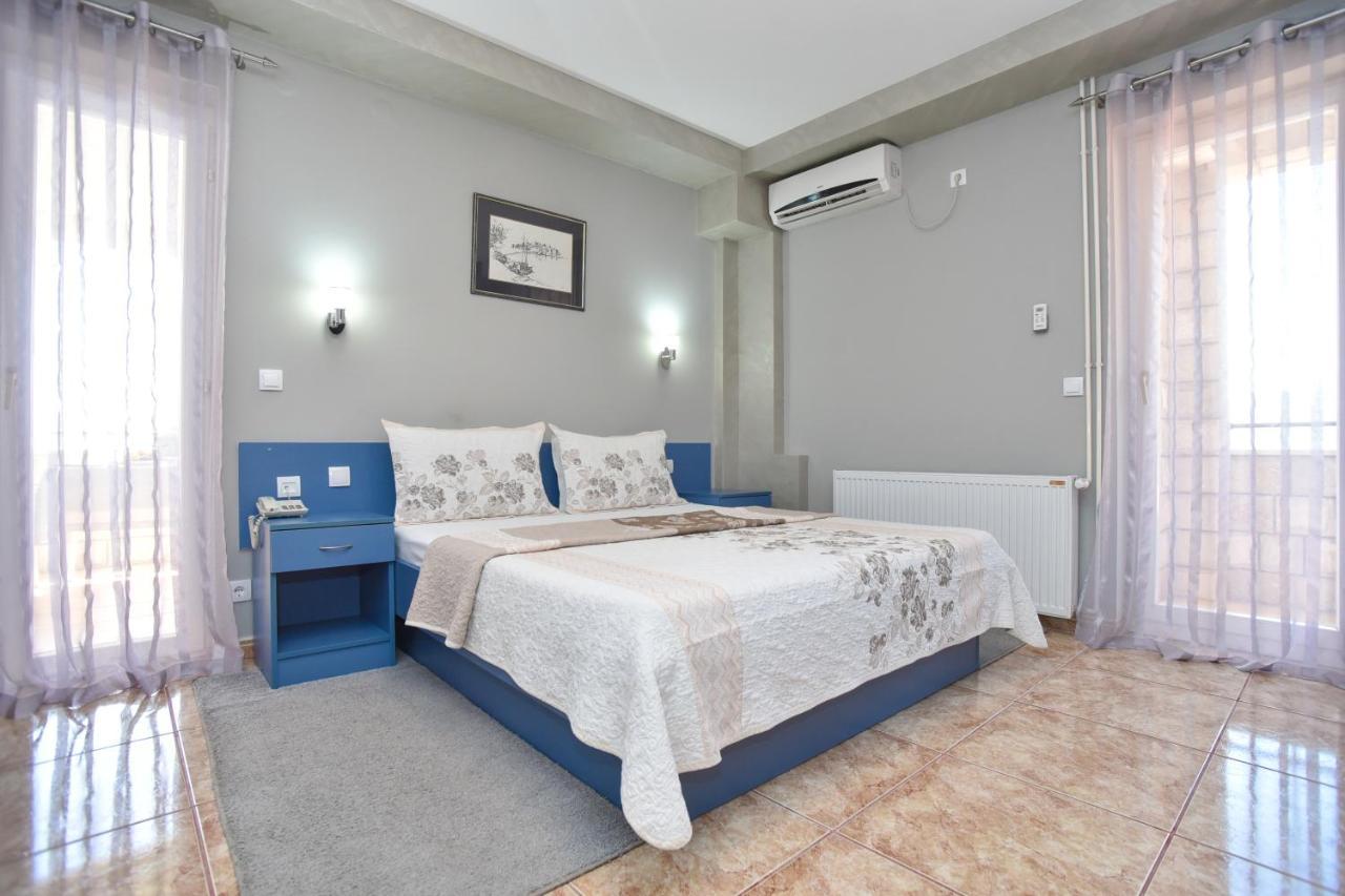 Apartments And Rooms Drago Sveti Stefan Kültér fotó