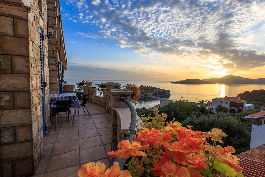 Apartments And Rooms Drago Sveti Stefan Kültér fotó